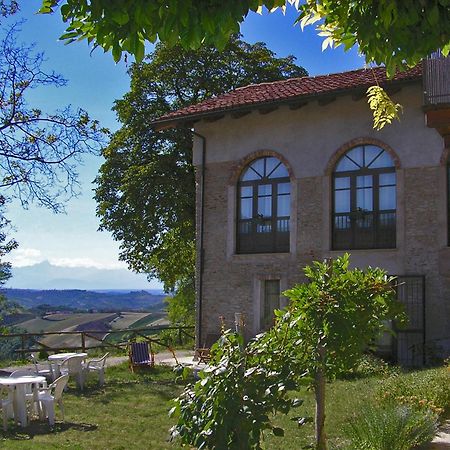 مبيت وإفطار Trezzo Tinella Casa Branzele المظهر الخارجي الصورة