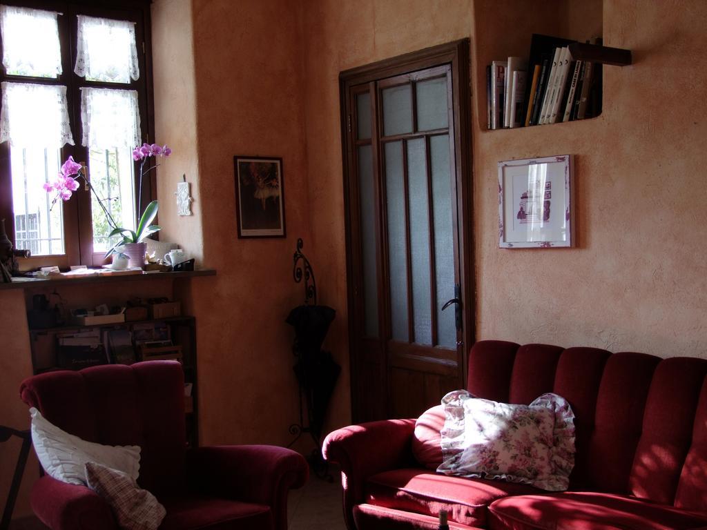 مبيت وإفطار Trezzo Tinella Casa Branzele المظهر الخارجي الصورة