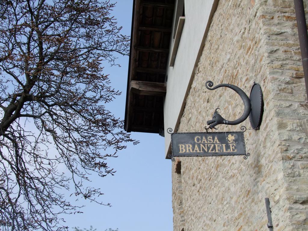 مبيت وإفطار Trezzo Tinella Casa Branzele المظهر الخارجي الصورة